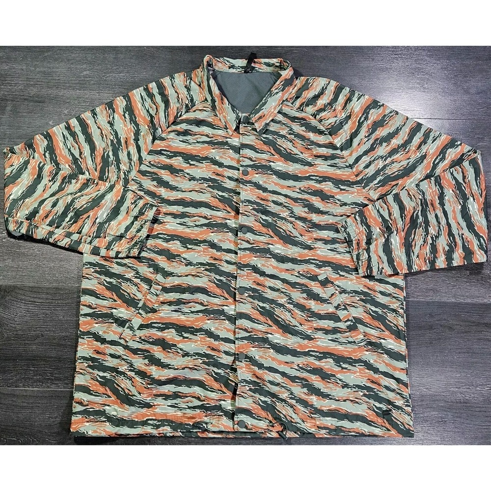 Fabletics Tiger Camo Jacket Men 2XL Green Snap The Only Coaches Water Resistant